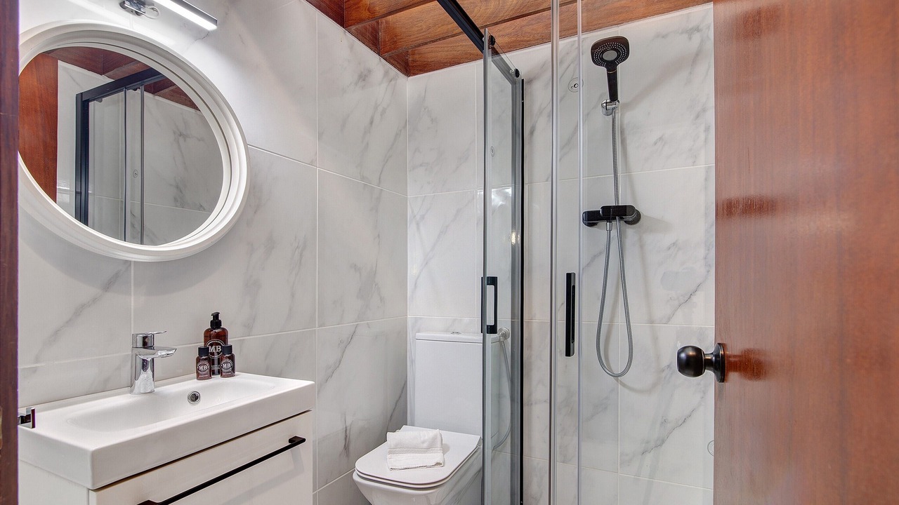 Photo of Bathroom in Quarteira