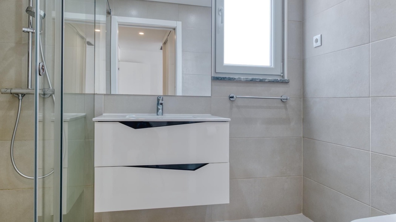 Photo of Bathroom in Corroios
