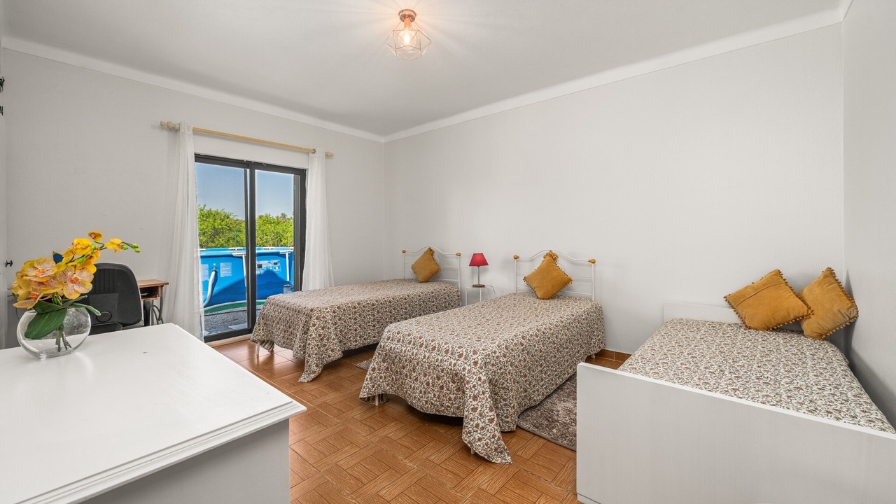 Photo of Bedroom in Monte Raposo