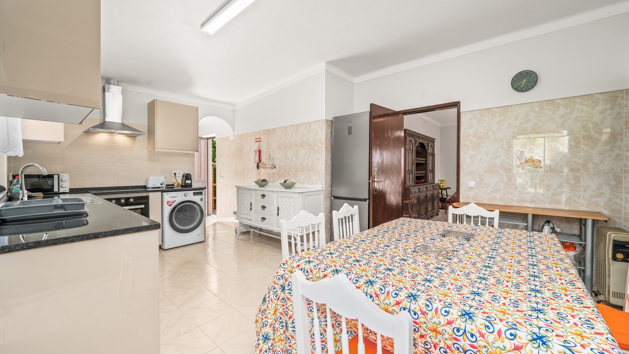 Photo of Kitchen in Monte Raposo