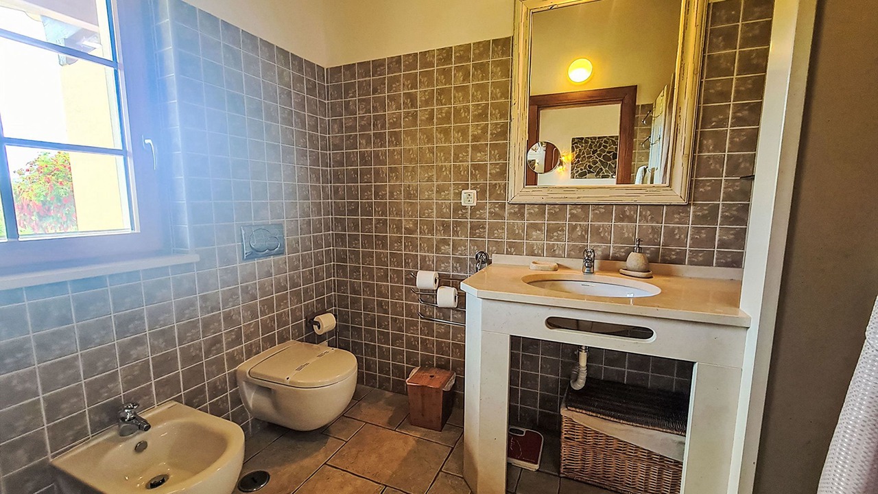 Photo of Bathroom in Colinas Verdes