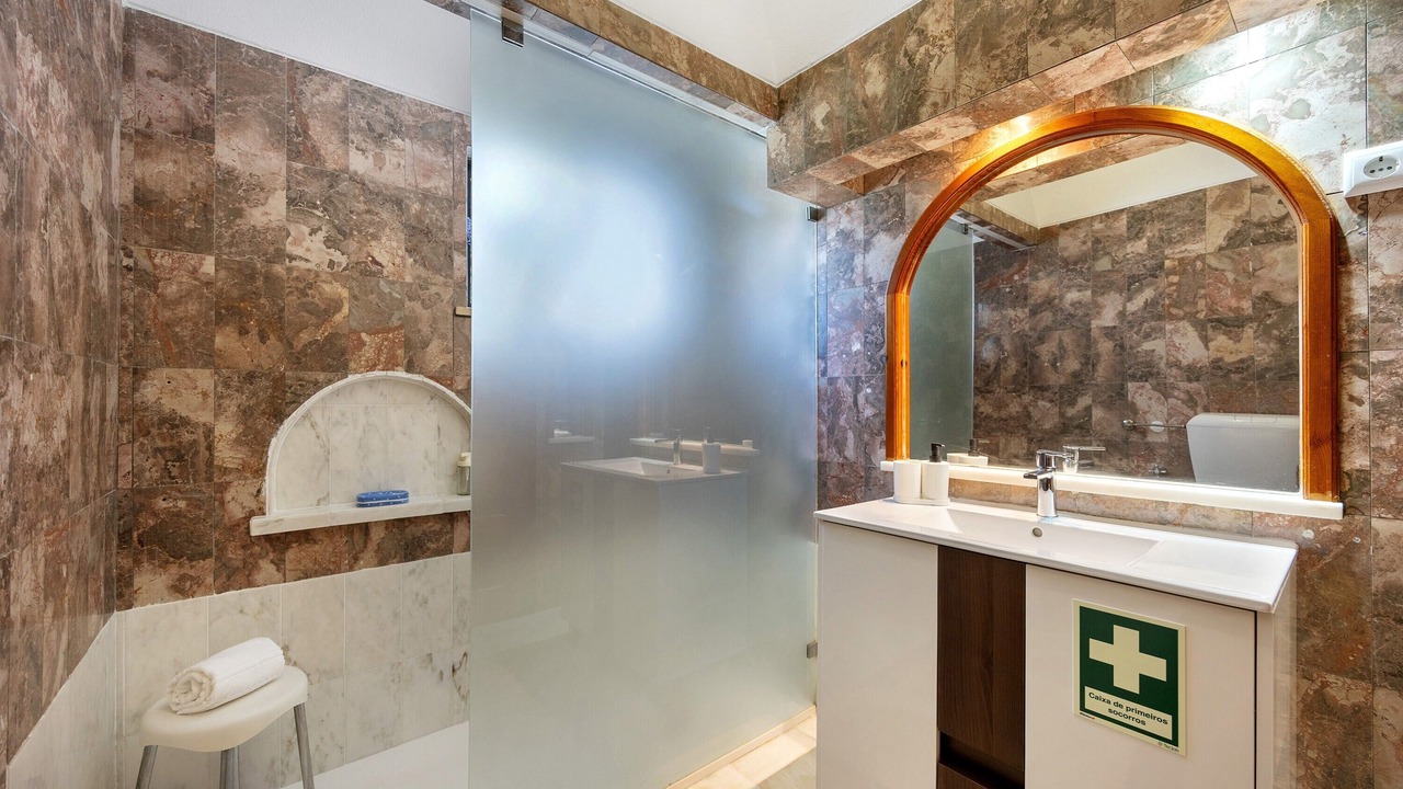 Photo of Bathroom in Atalaia