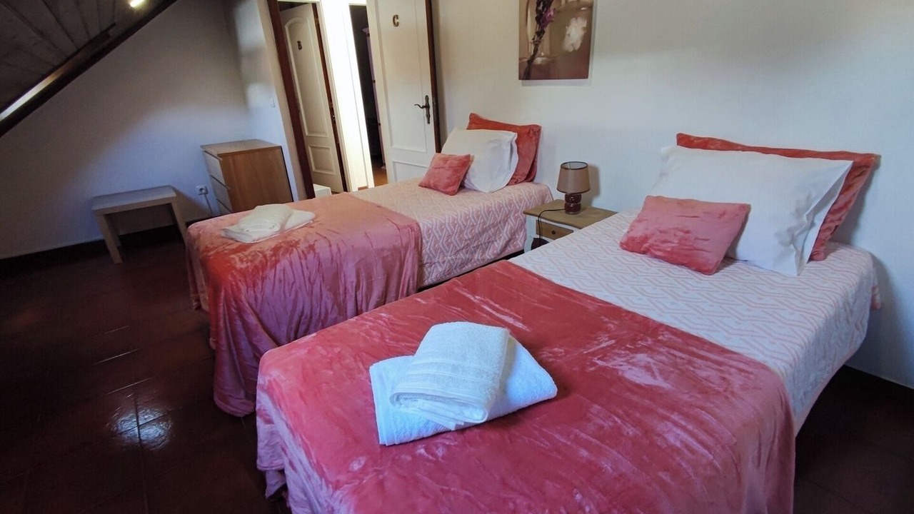 Photo of Bedroom in Arruda dos Pisoes