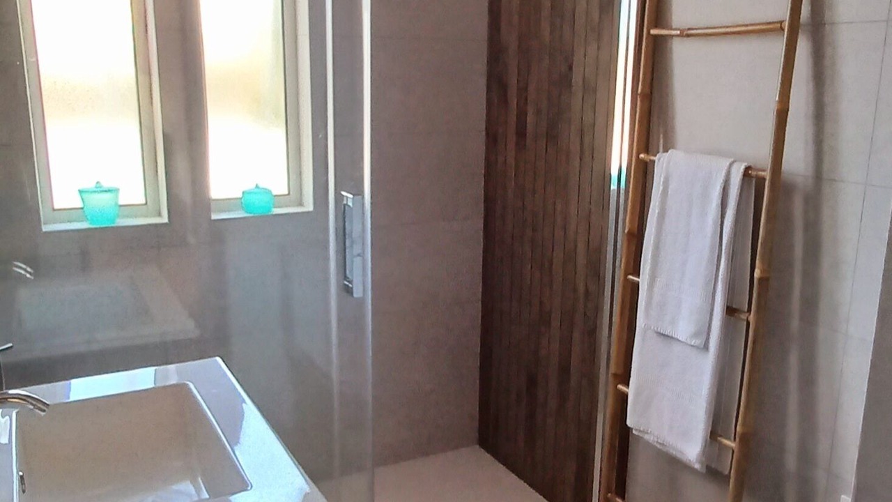 Photo of Bathroom in Faro