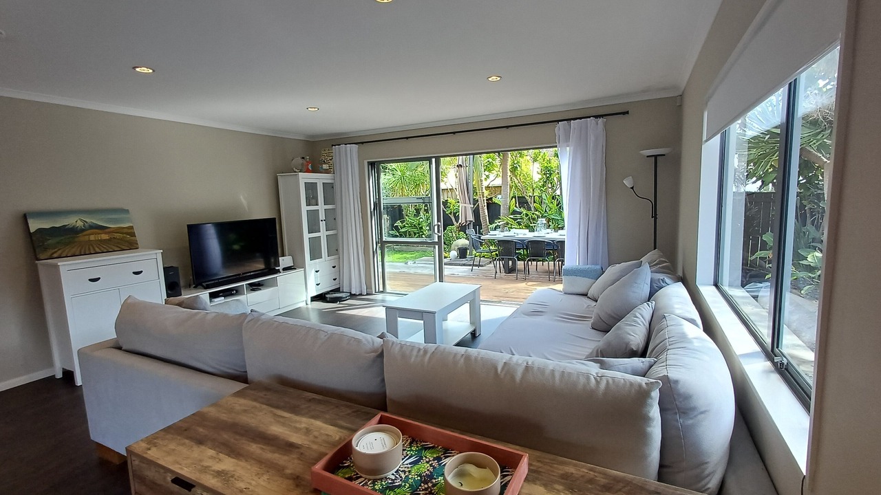 Photo of Livingroom in Stanmore Bay