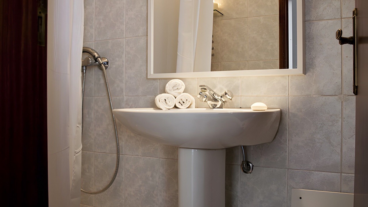 Photo of Bathroom in Ericeira