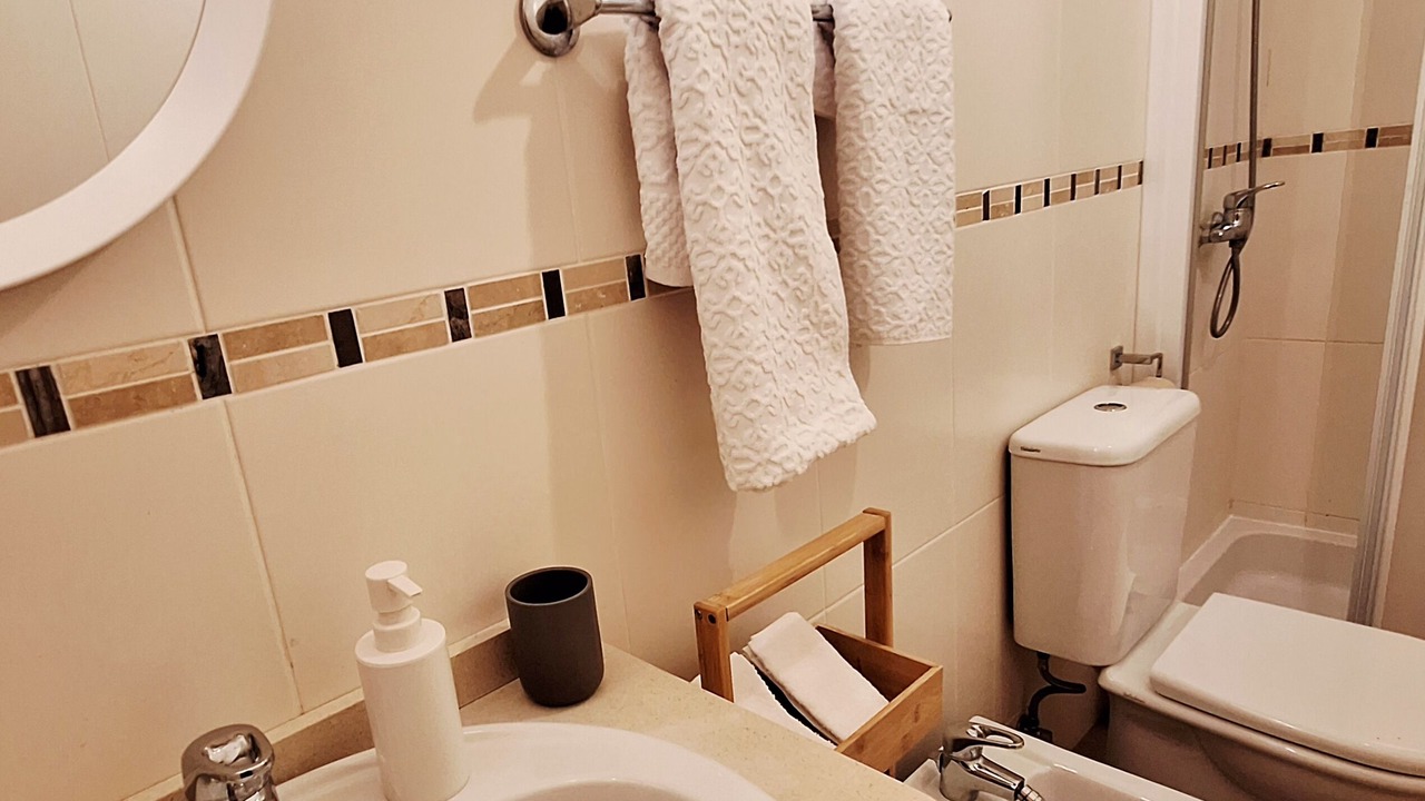 Photo of Bathroom in Salema