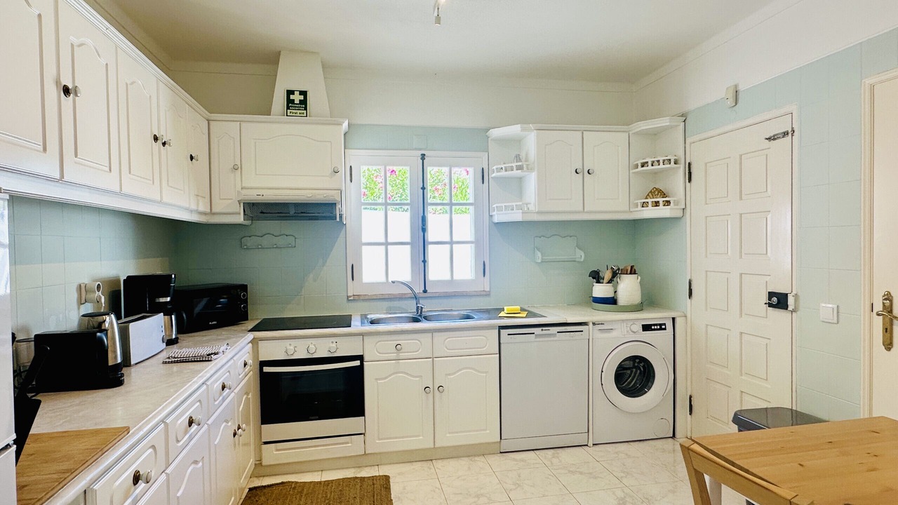 Photo of Kitchen in Quarteira