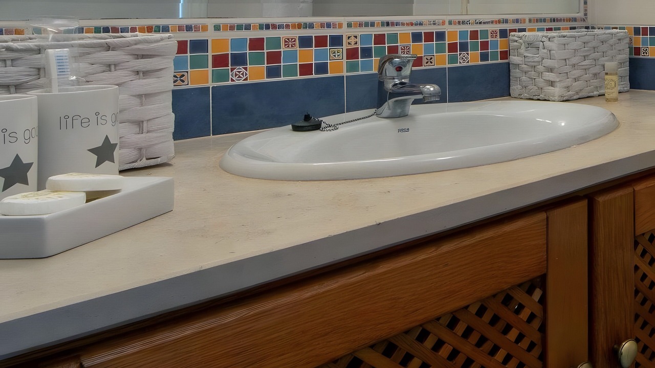 Photo of Bathroom in Retur
