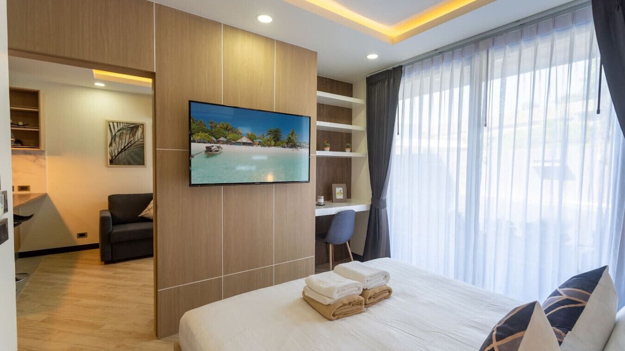 Photo of Bedroom in Chalong