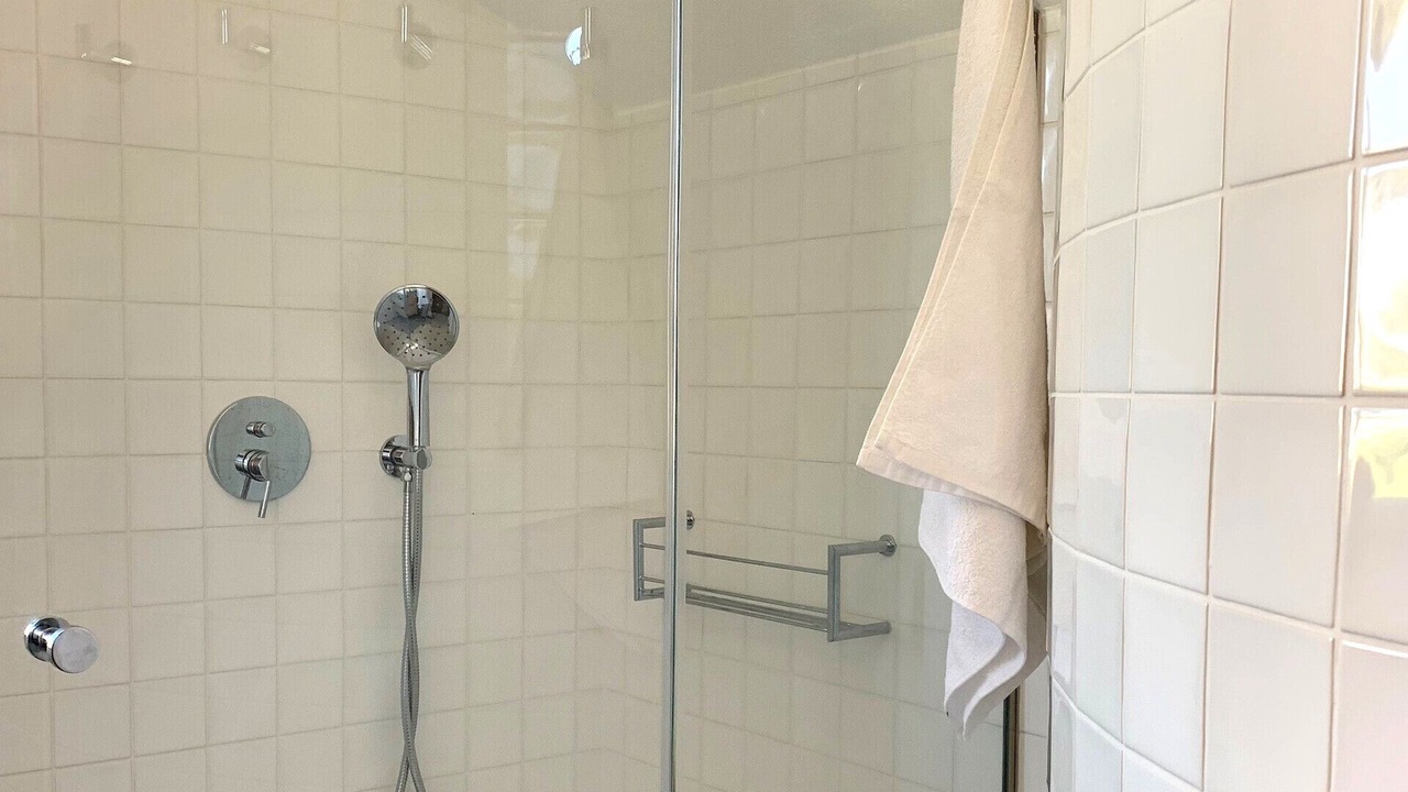 Photo of Bathroom in Quarteira