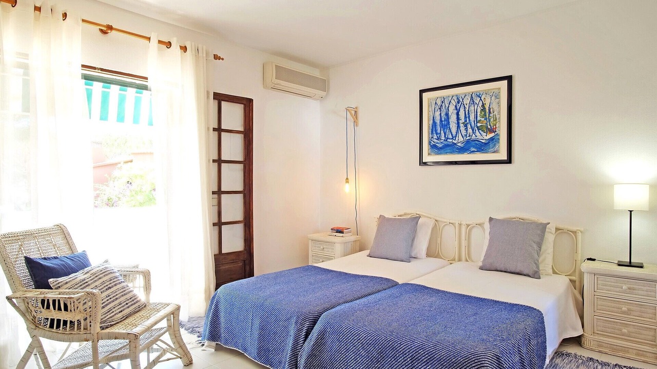 Photo of Bedroom in Quarteira