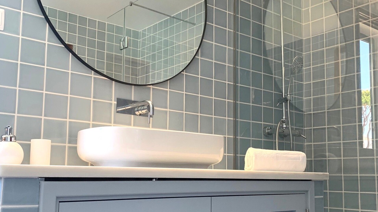 Photo of Bathroom in Quarteira
