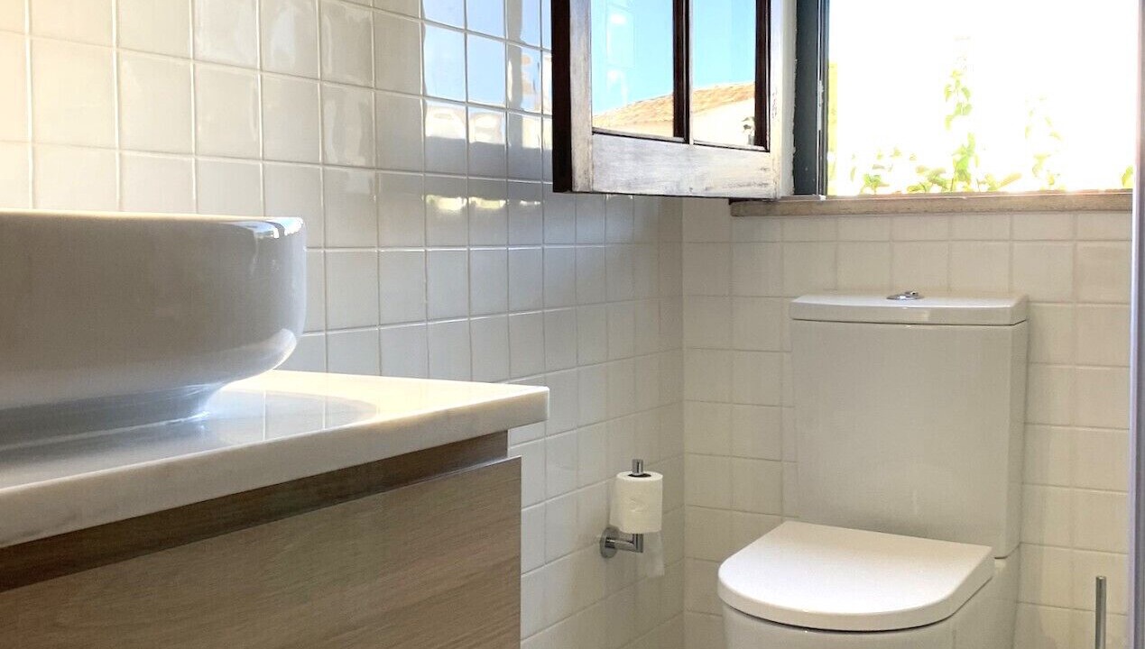 Photo of Bathroom in Quarteira
