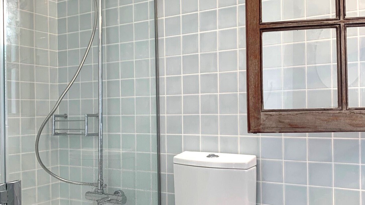 Photo of Bathroom in Quarteira