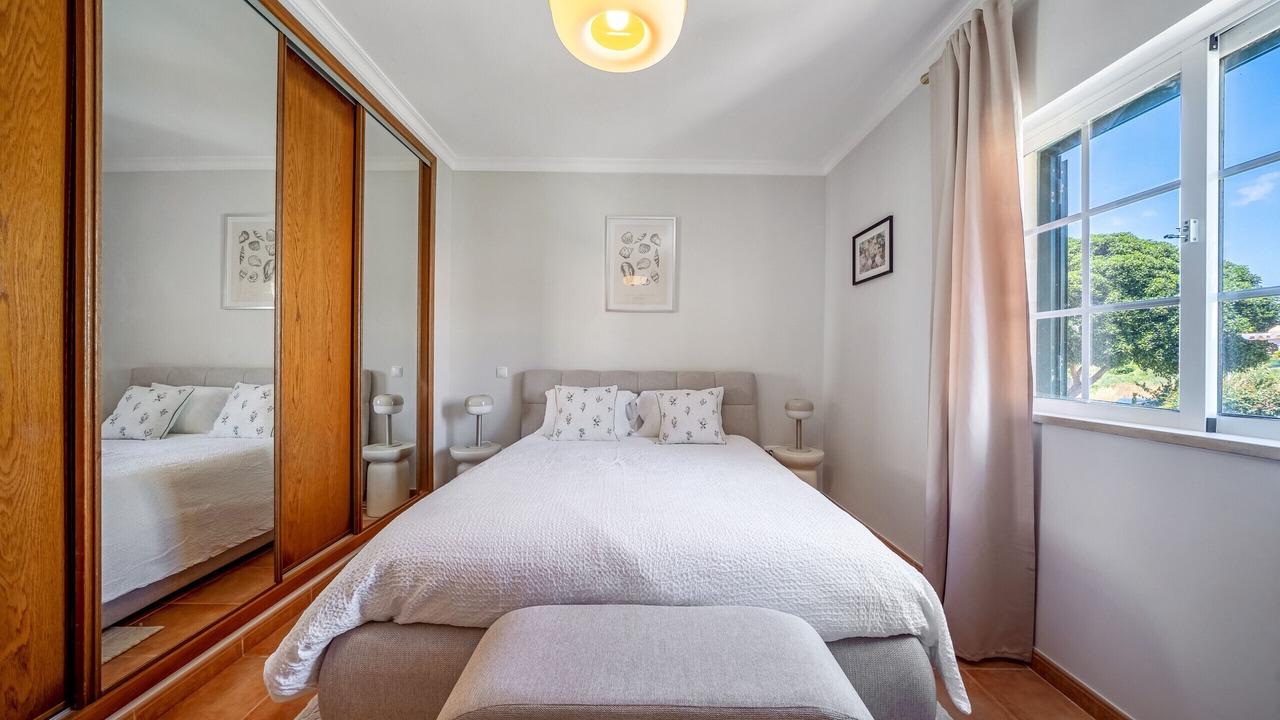 Photo of Bedroom in Monte Raposo