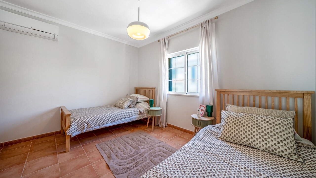 Photo of Bedroom in Monte Raposo