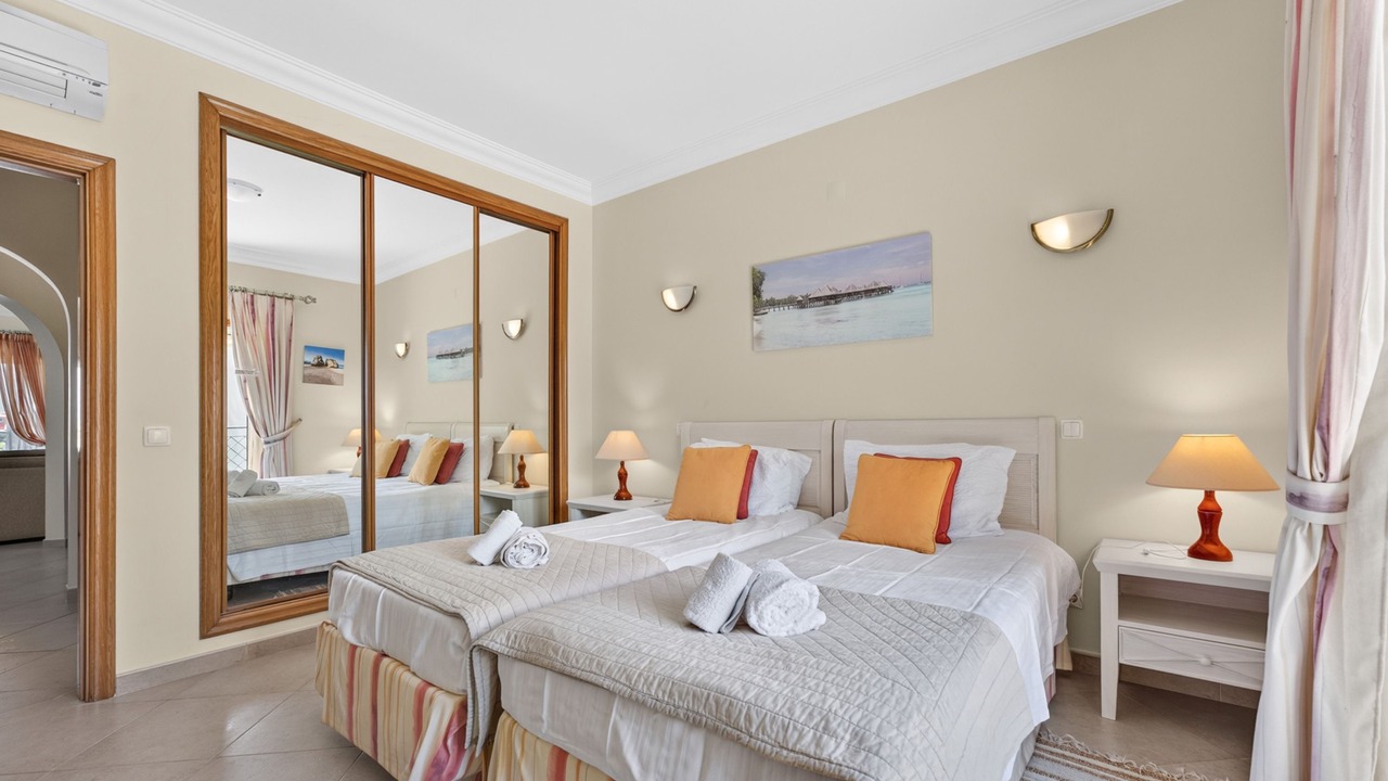 Photo of Bedroom in Atalaia