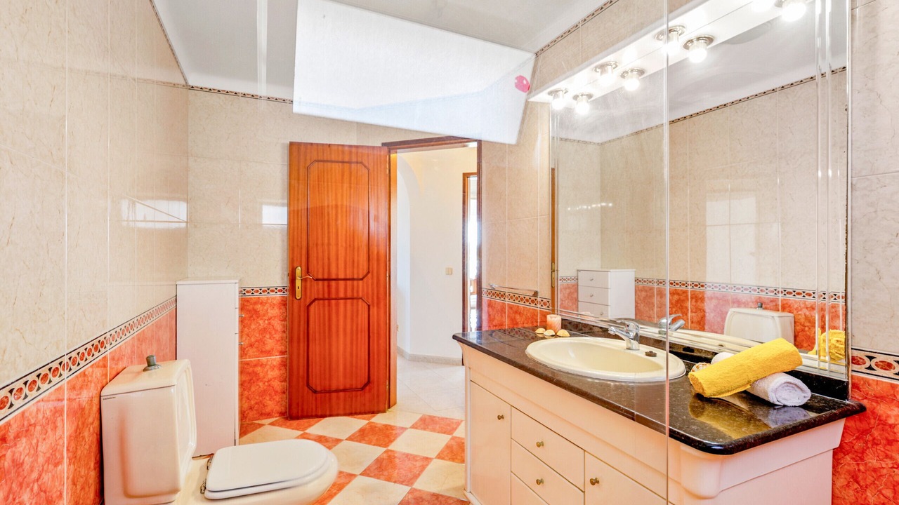 Photo of Bathroom in Lagoa e Carvoeiro