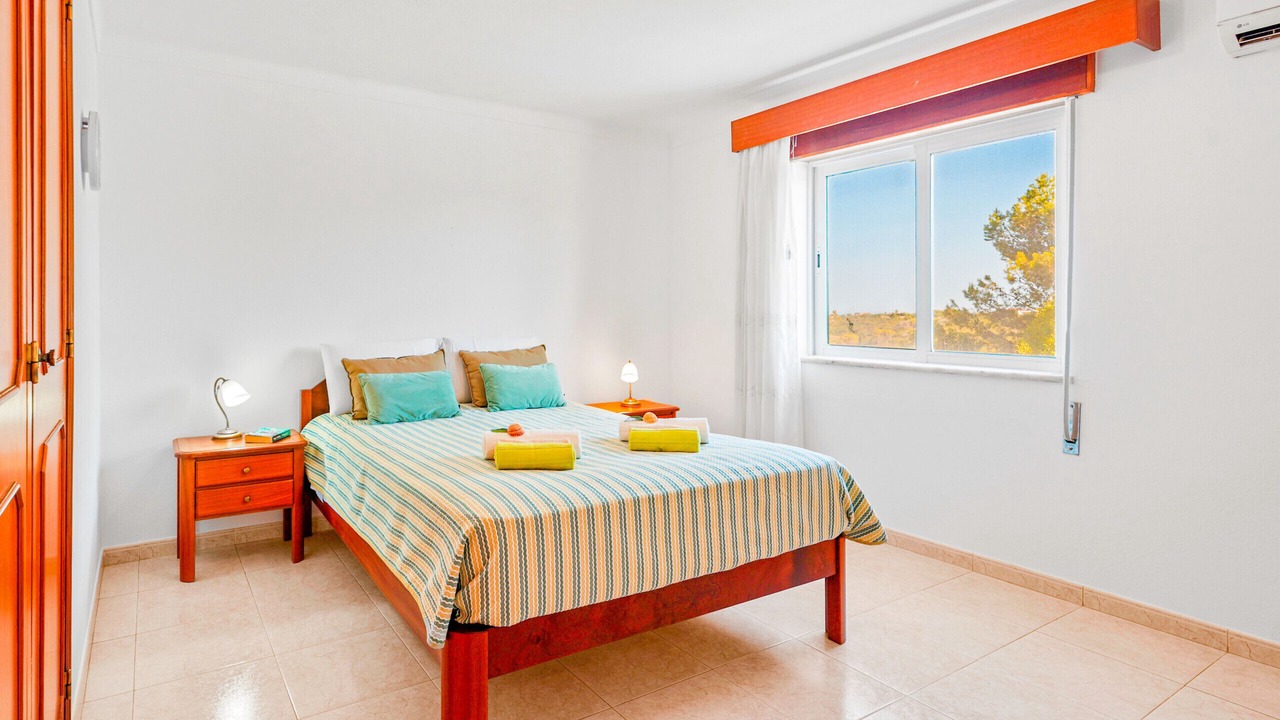 Photo of Bedroom in Lagoa e Carvoeiro