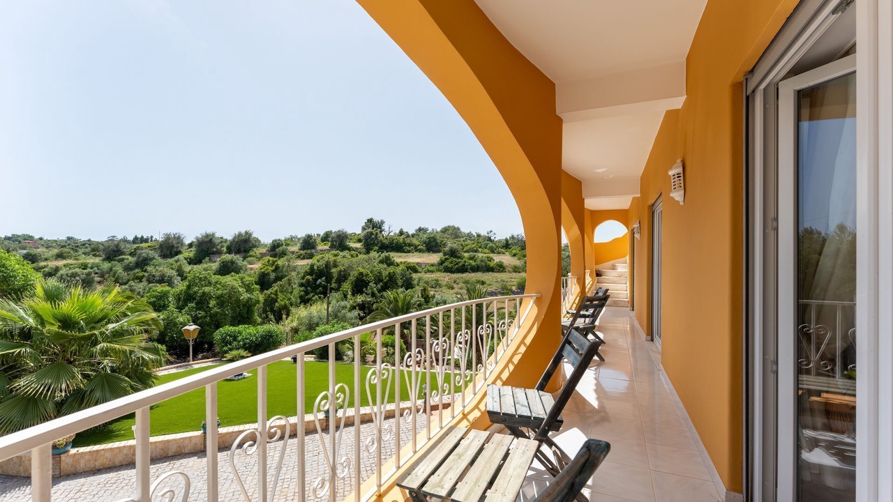 Photo of Patio Balcony in Monte Raposo