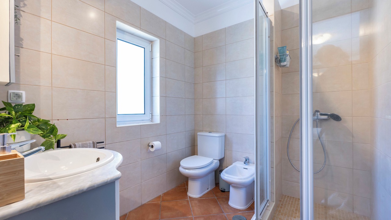 Photo of Bathroom in Aljezur