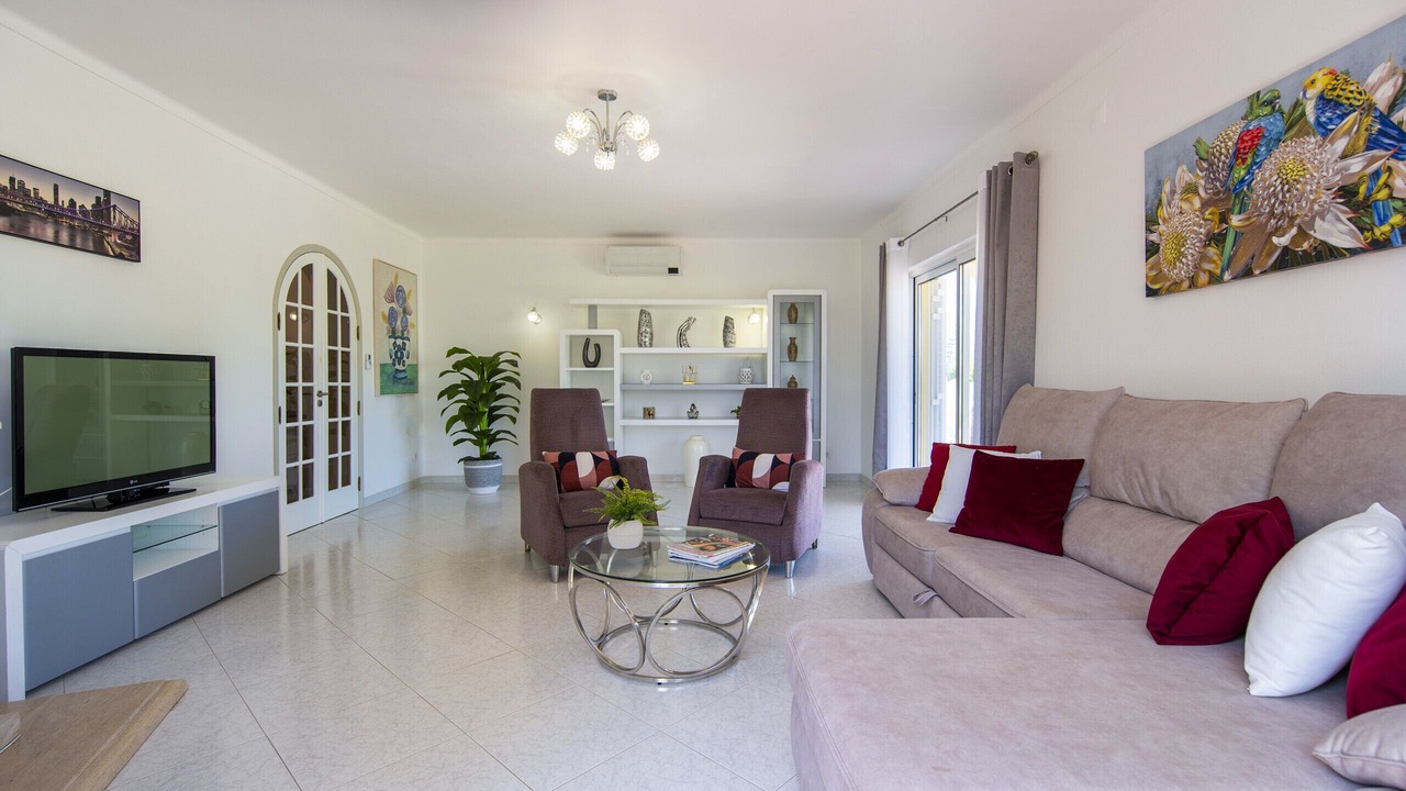 Photo of Livingroom in Lagoa e Carvoeiro
