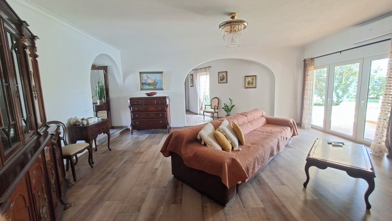 Photo of Livingroom in Monte Raposo