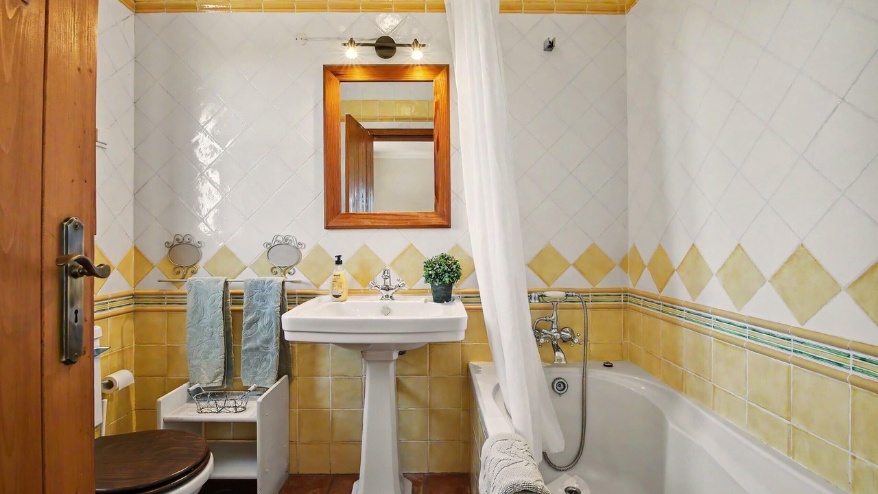 Photo of Bathroom in Tavira