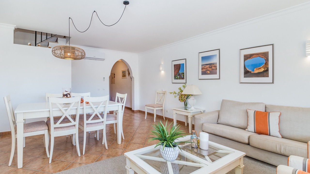Photo of Livingroom in Meia Praia