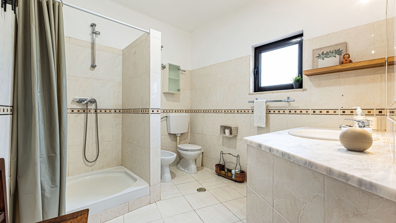 Photo of Bathroom in Porches