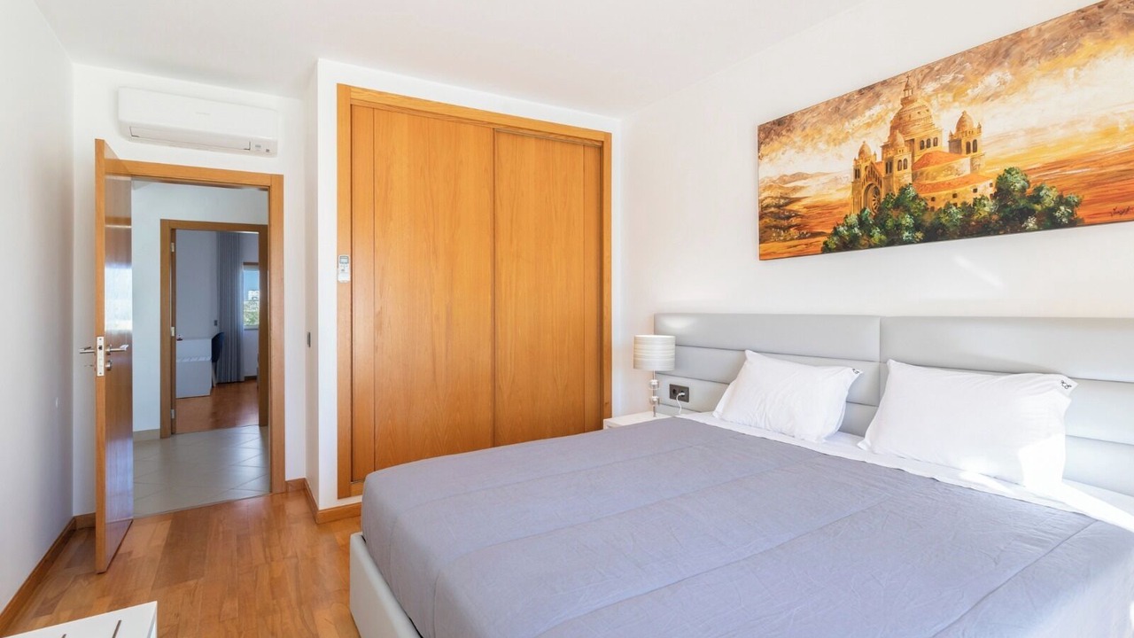 Photo of Bedroom in Quarteira