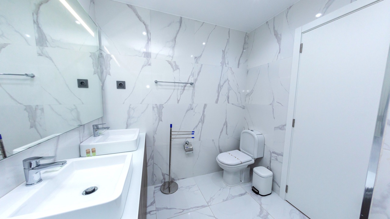 Photo of Bathroom in Quarteira