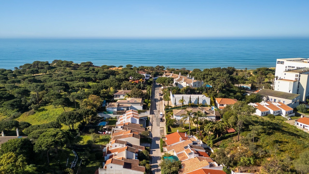 Photo of Outdoor in Alfa-Mar