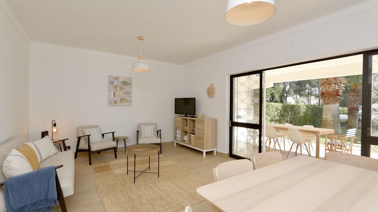 Photo of Livingroom in Quarteira
