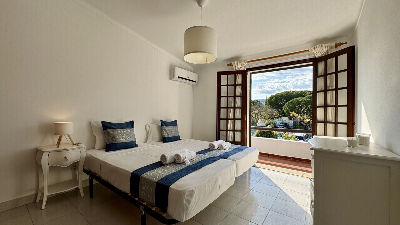 Photo of Bedroom in Gambelas