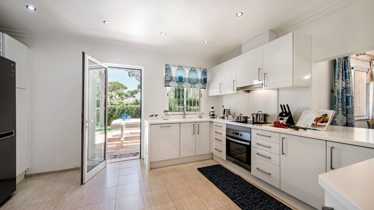Photo of Kitchen in Quarteira
