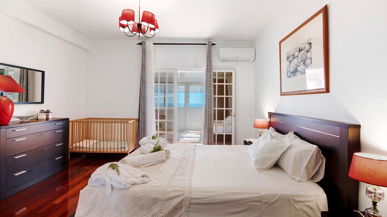 Photo of Bedroom in Alfeicao