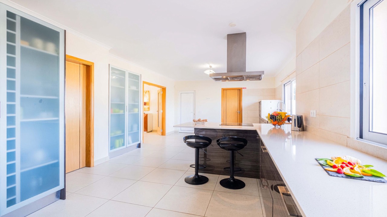 Photo of Kitchen in Lagoa e Carvoeiro