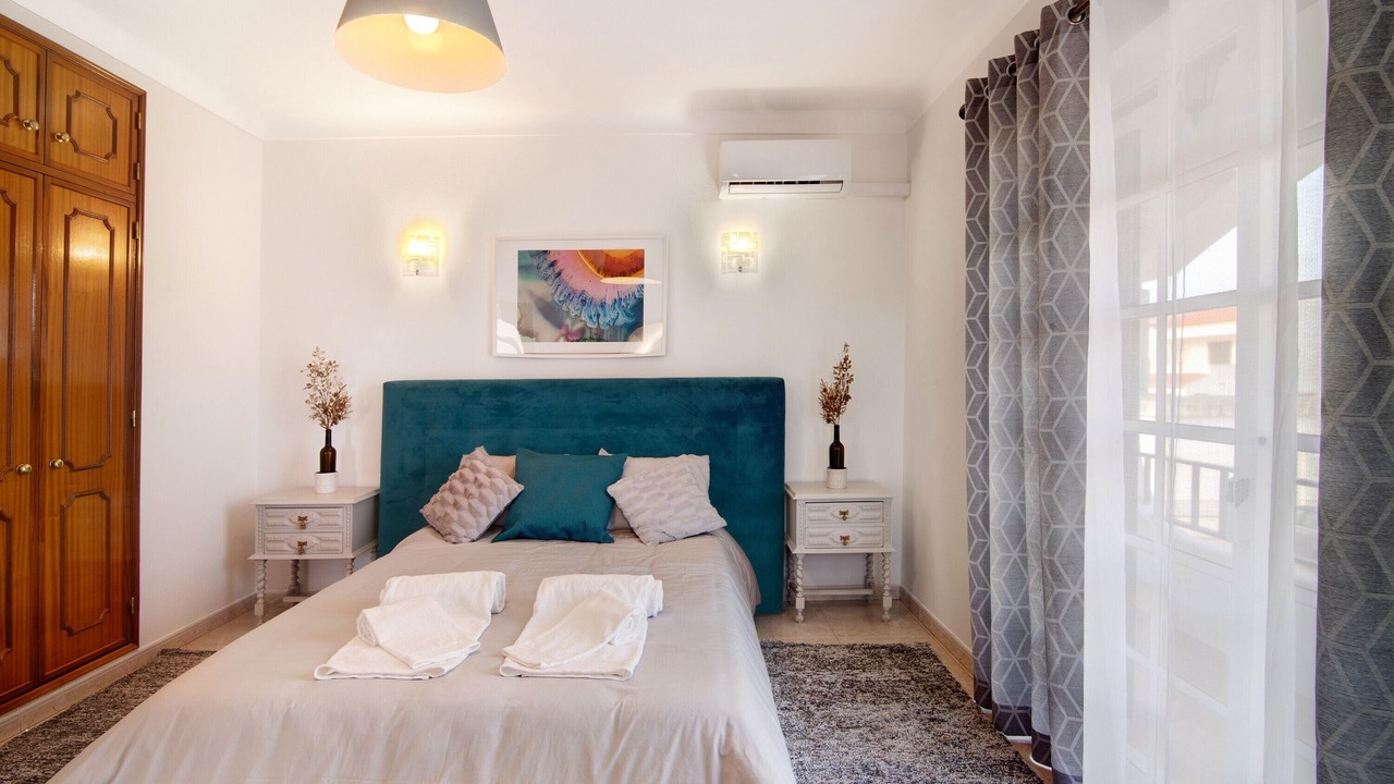 Photo of Bedroom in Lagoa e Carvoeiro
