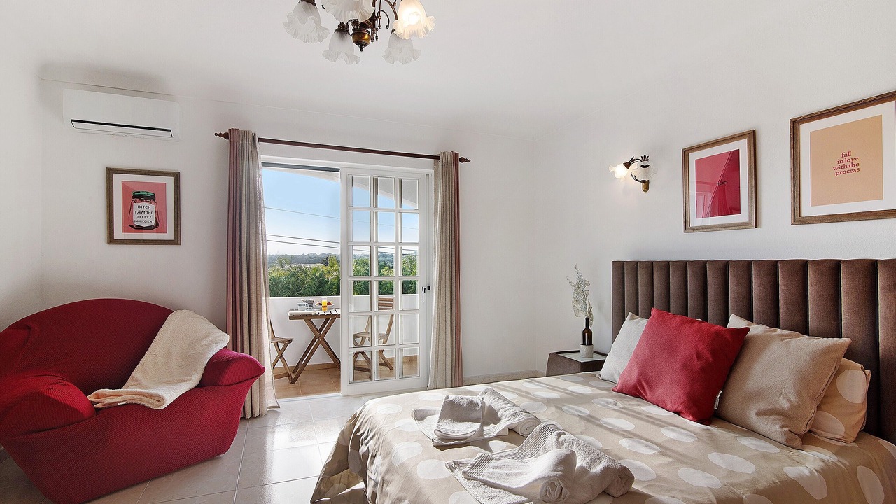 Photo of Bedroom in Lagoa e Carvoeiro