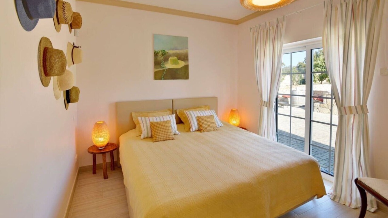 Photo of Bedroom in Fialho