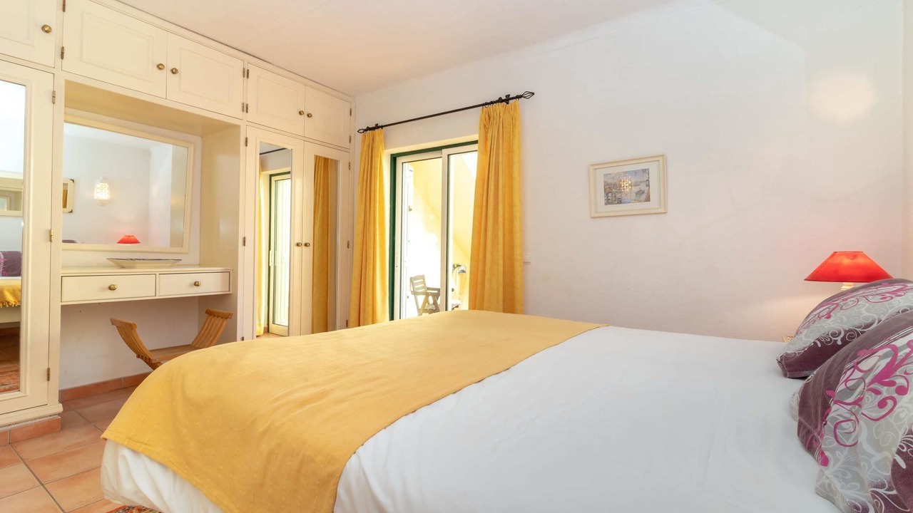 Photo of Bedroom in Ferragudo
