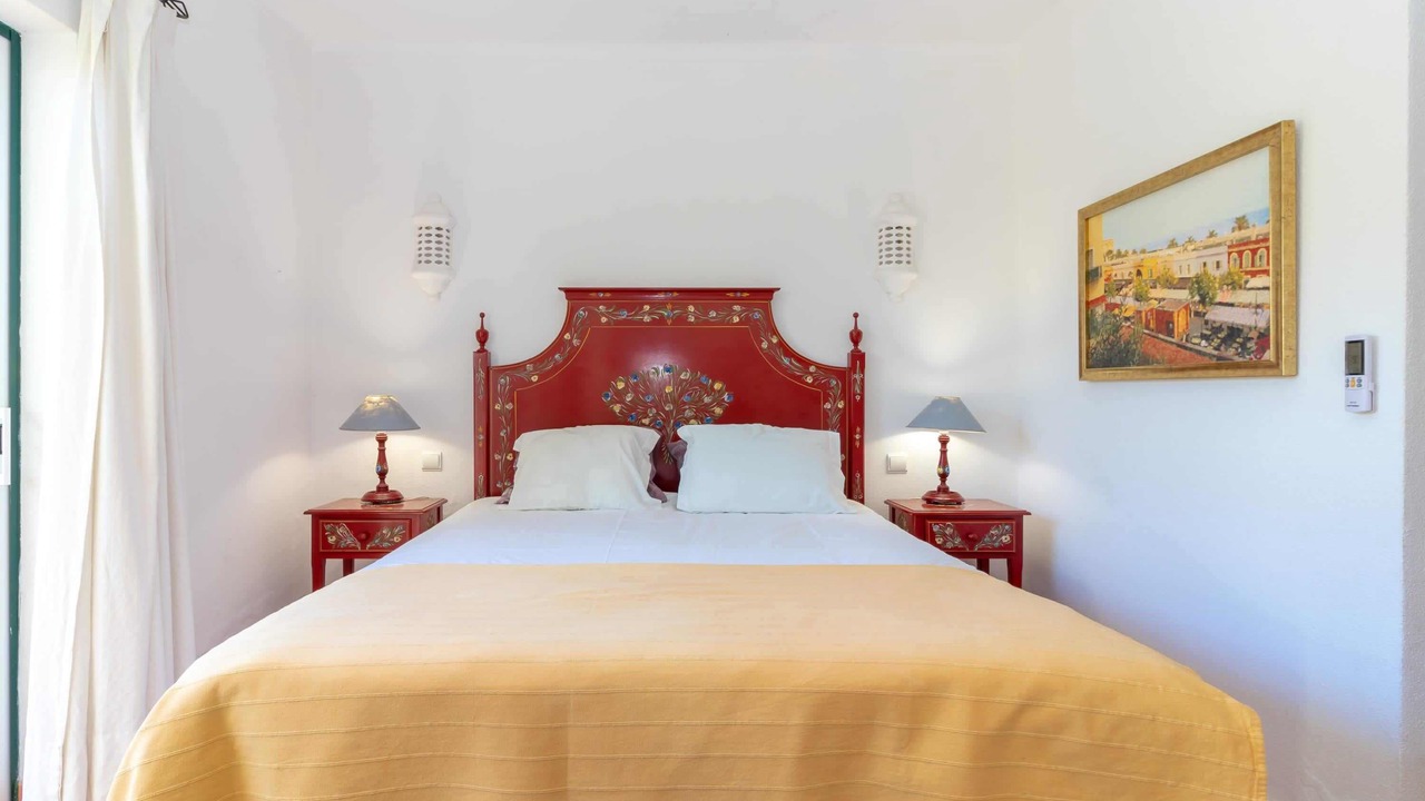 Photo of Bedroom in Ferragudo