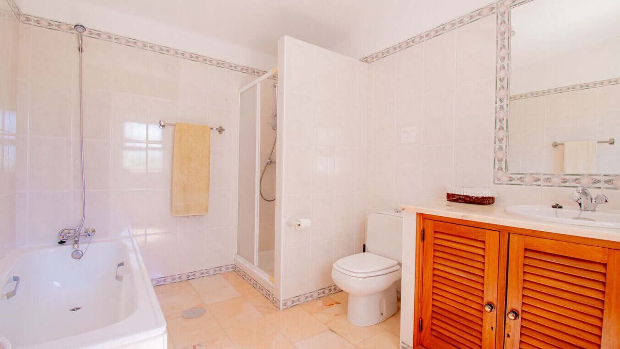 Photo of Bathroom in Caramujeira