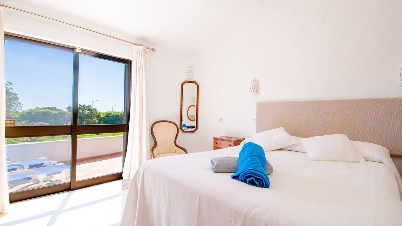 Photo of Bedroom in Caramujeira