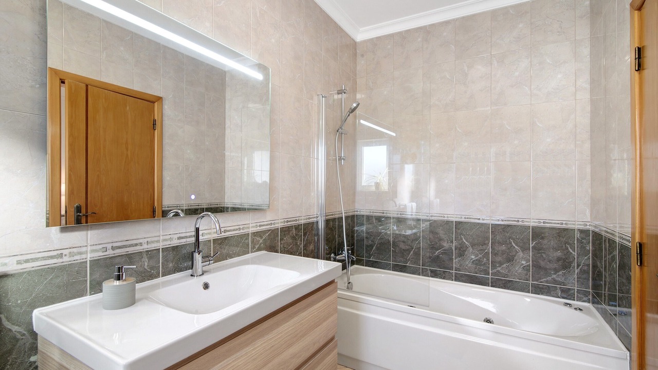 Photo of Bathroom in Olhao