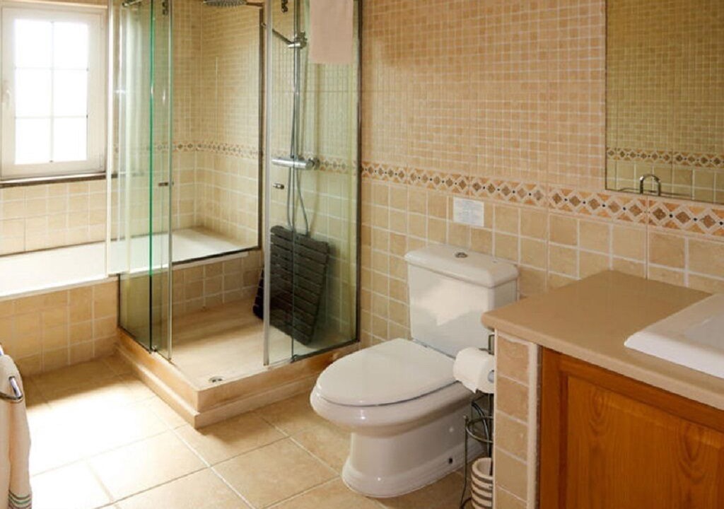 Photo of Bathroom in Sao Bras de Alportel