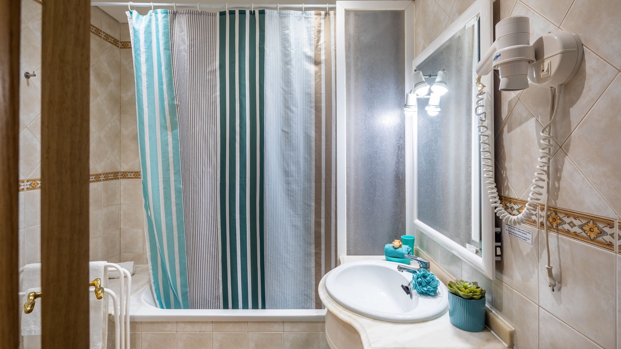 Photo of Bathroom in Vale de Parra