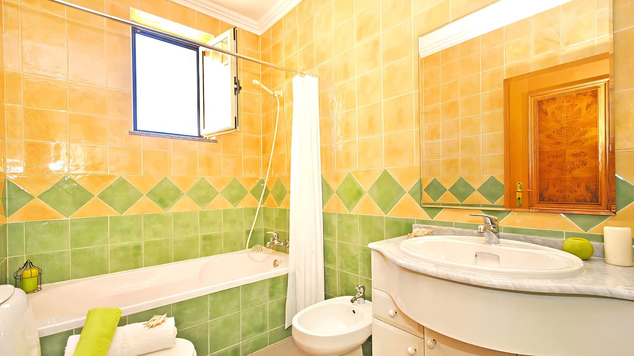 Photo of Bathroom in Oura